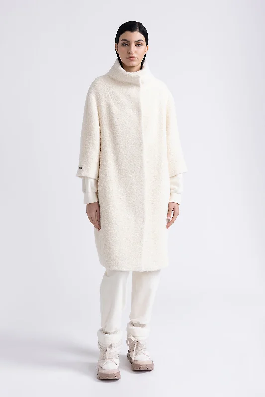 Bouclé wool and alpaca coat