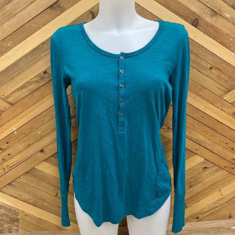 Roxy- Woman's L/S top - MSRP $40: Green -women-SM